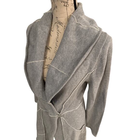 Indigenous Womens Gray 100% Organic Cotton Shell Button Lightweight Cardigan M - Picture 3 of 15